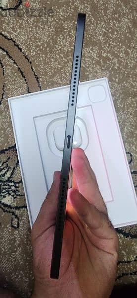 ipad pro m4 11 inch 512 مشحون مرة واحدة 7