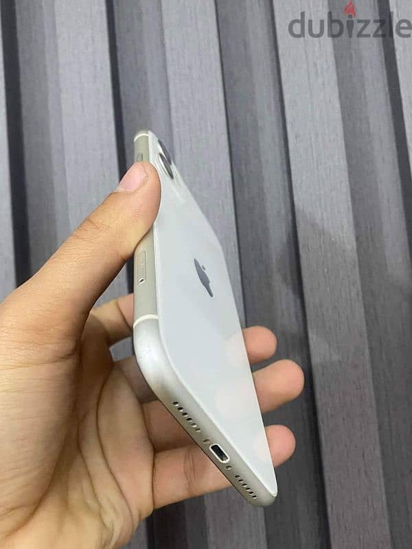 iPhone 11 2