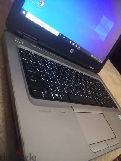 hp 640 g3 جيل سابع كورi5 هاردssd256 رام8 حاله كرتَونه