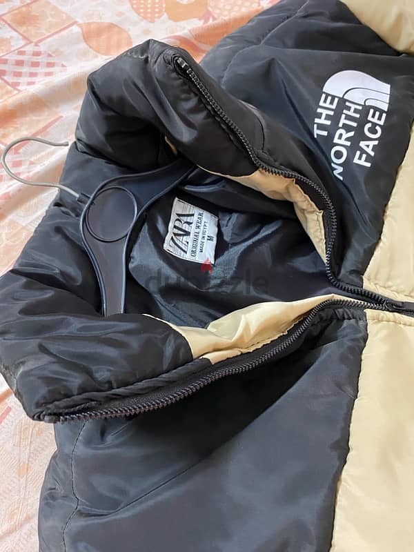 جاكت بامب the north face مقاس medium 2