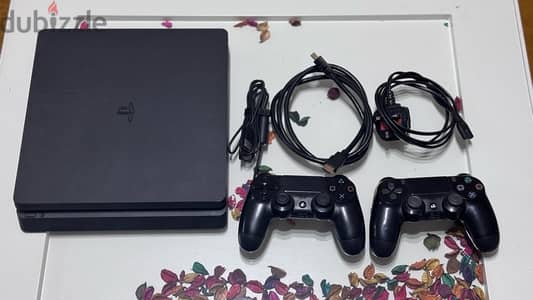 بلايستيشن ٤ سليم (play station 4 slim)