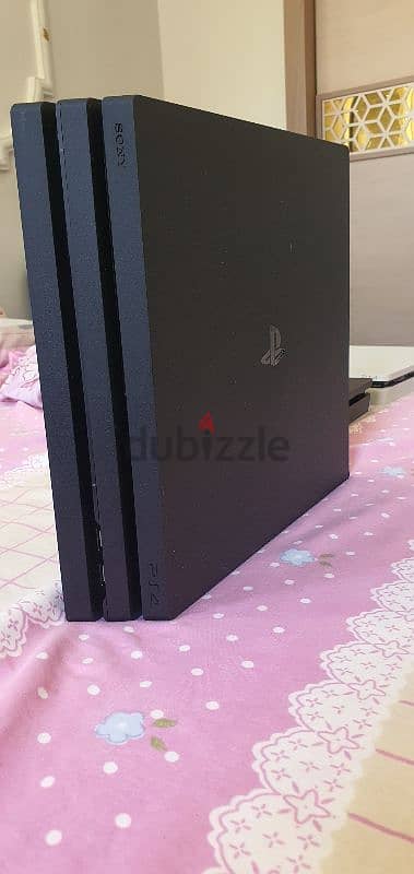 PS4 pro 4k 1Tb وارد السويد كسر زيرو 1