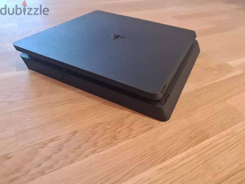 PS4 slim 500g and 1 controls 2