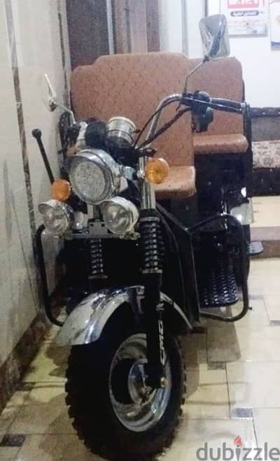 موتوسيكل مجهز ٣ راكب حالات خاصة
