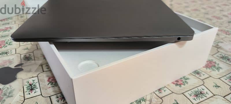 MacBook air m1 2020 bat 98% 29 C. C Best price 4