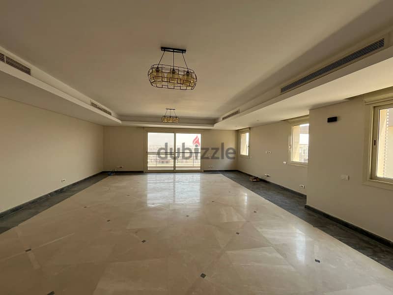 Upper duplex for rent at New Giza دوبلكس علوي للإيجار في نيو جيزة 0