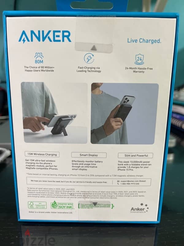 Anker 15W ultra-fast magnetic charging with smart display 1