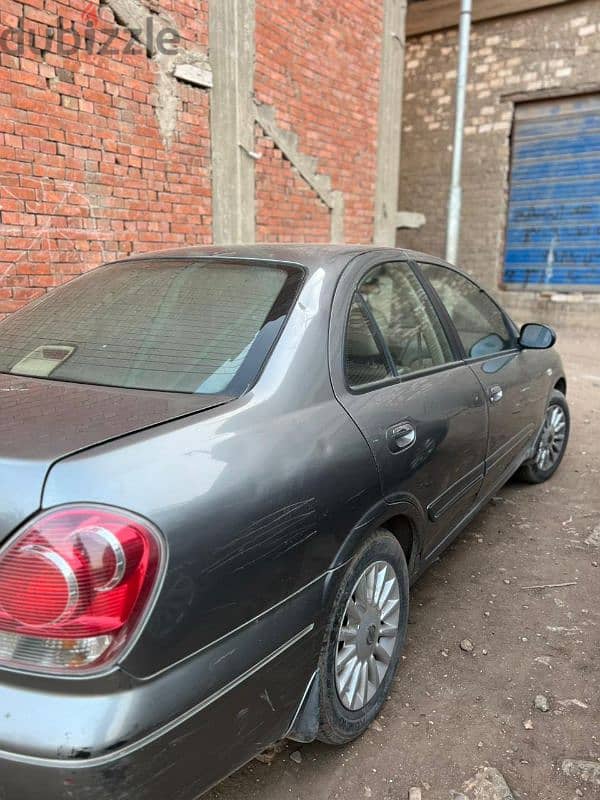 Nissan Sunny 2012 3