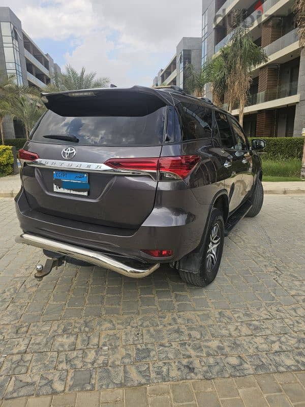 Toyota Fortuner 2022 2