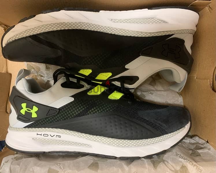 Under Armour HOVR running … Size: 42.5 0