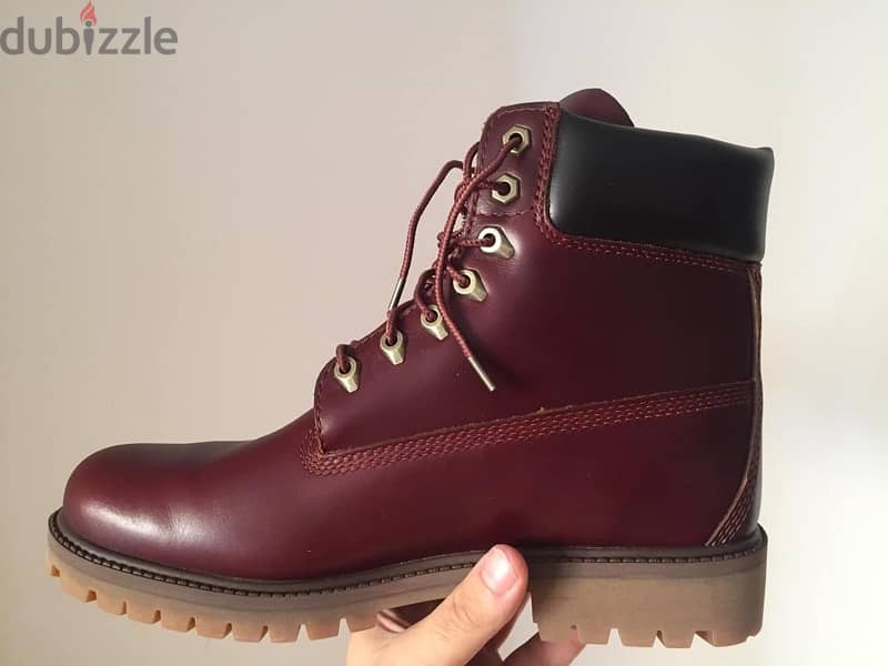 Timberland 6 inch boot size: 42 1