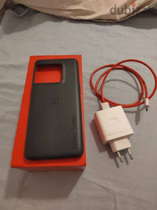 OnePlus 10 pro as new 1