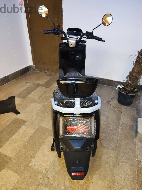 Aero ( Galaxy one ) electric scooter 5