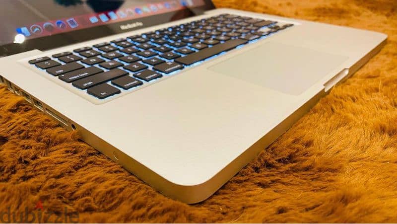 حالتة زيرو لابتوب ابل Apple MacBook Pro بمواصفات ممتازة 1