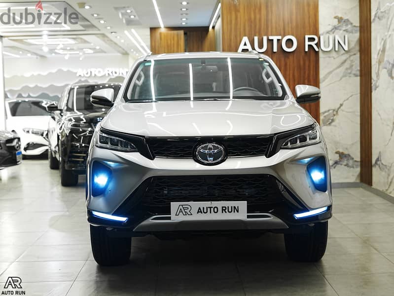 Toyota Fortuner 2025 4000 CC 1