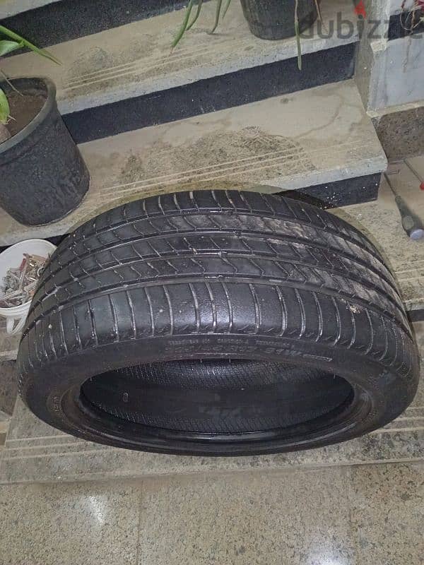 فردة كوتش كومهو مقاس 250/45R17 10