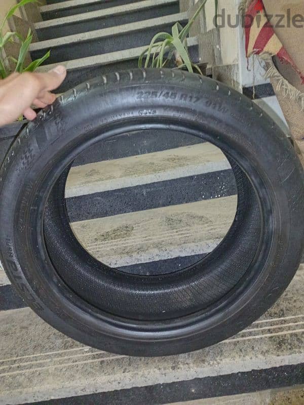 فردة كوتش كومهو مقاس 250/45R17 12