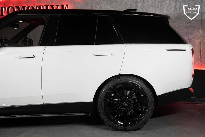 Range Rover Vogue Autobiography 2023 9