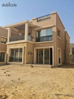 For sale: Villa with a garden and rooftop in New Cairo, with a 42% discount, located in Sarai Compound. 0