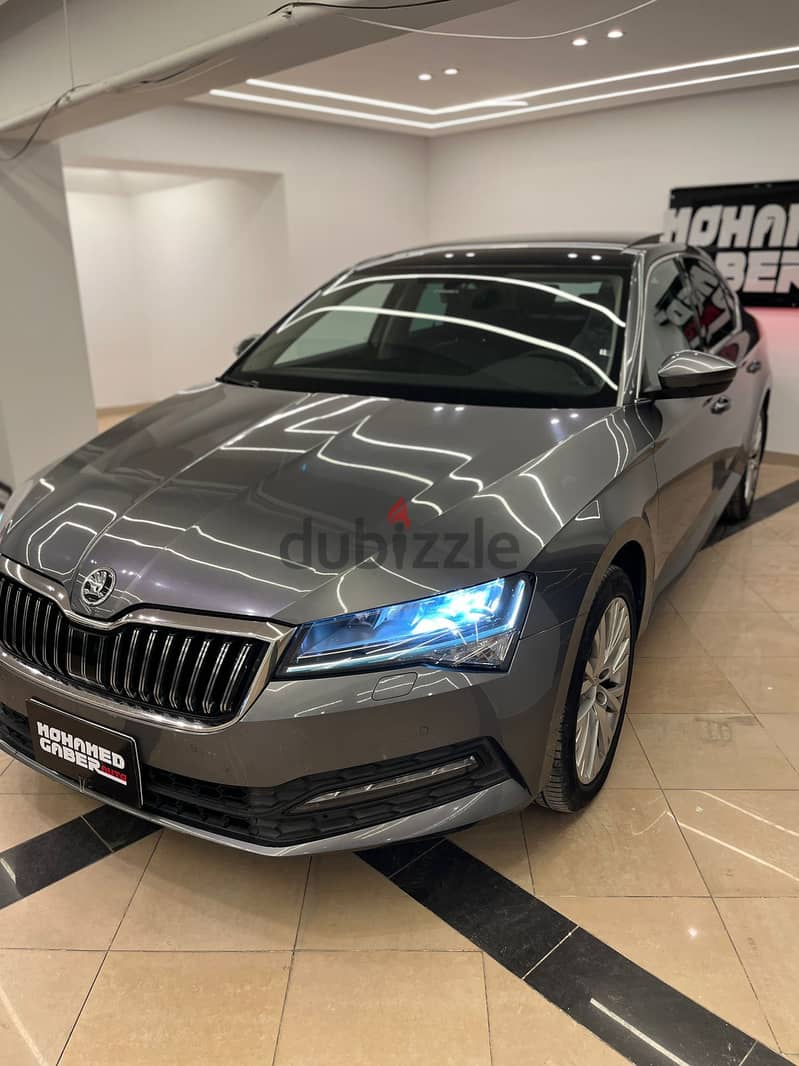 Skoda Superb 2022 ambition 2