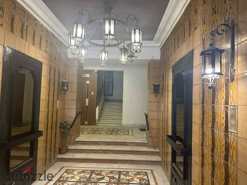 Apartment For sale220m in Masr Elgdida View Al-Mirghani, Shams al-Din, and Ahmed Tayseer fully finished + Ac's 1