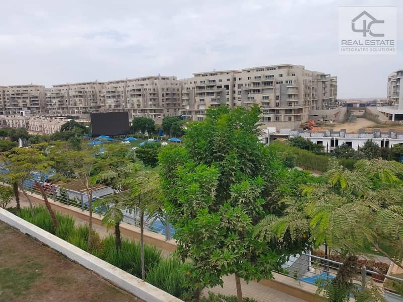 For sale apartment 180m 3 bedrooms corner finished double view directly on Central Park lowest down payment ready to move in Mountain View icity 0