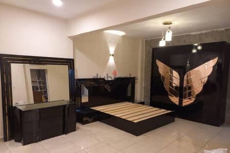 غرفه نوم استعمال شهرين Bedroom