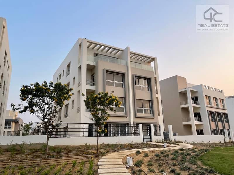 Duplex 216 m 3 bedrooms on land scape semi finished for sale In Hyde park (The Residence) 0