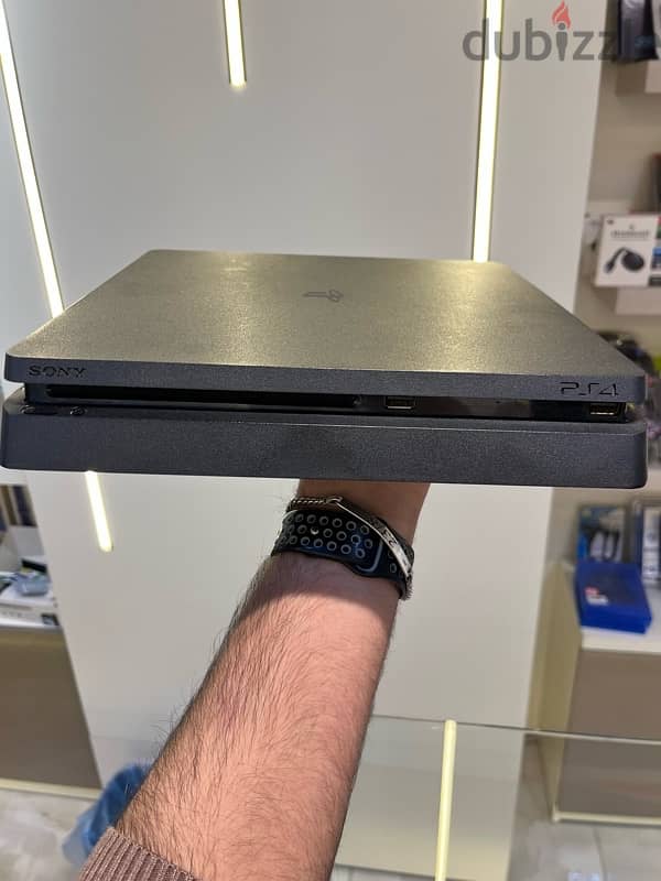 ps4 slim بضمان 0