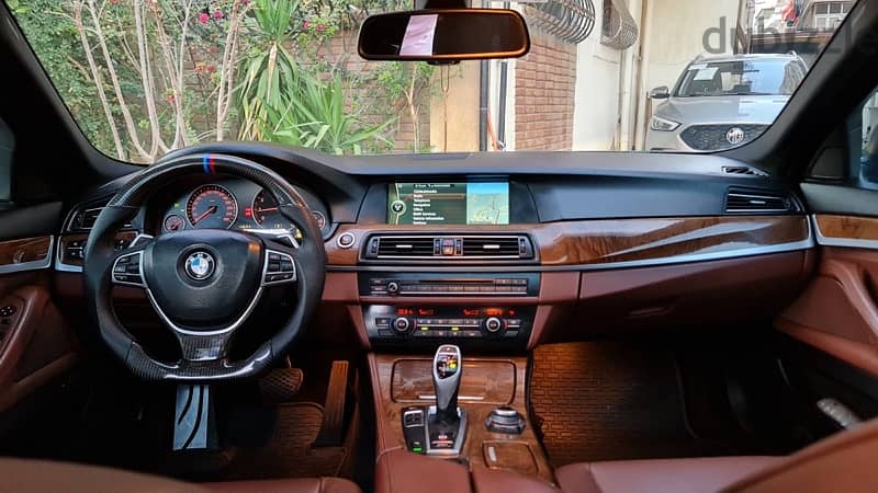 BMW 528i M-Sport 2012 12