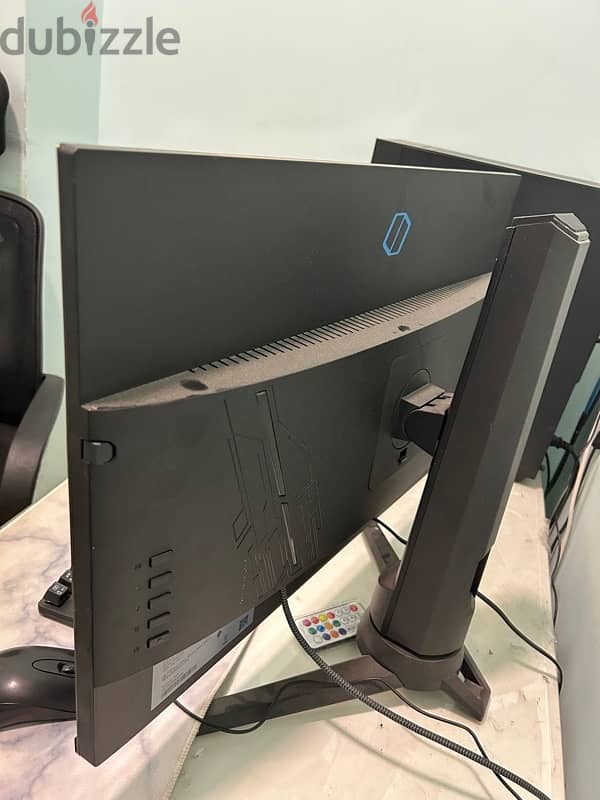 Samsun Odyssey G3 144hz “27 monitor 2