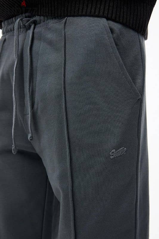 Pull&Bear STWD Edition Wide Leg Sweatpants 1