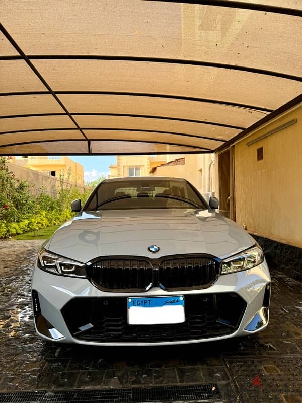 BMW 320i M Sport 2024 لون مميز 0