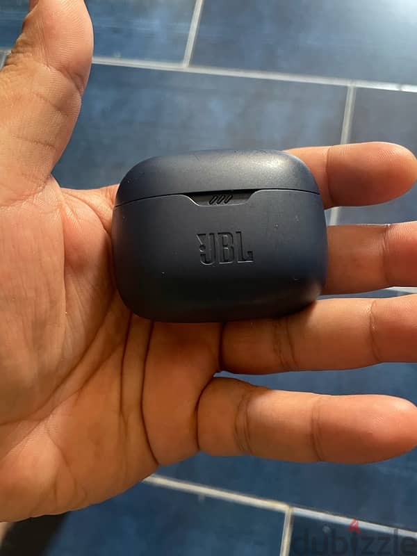 JBL wireless earpods tune buds 2