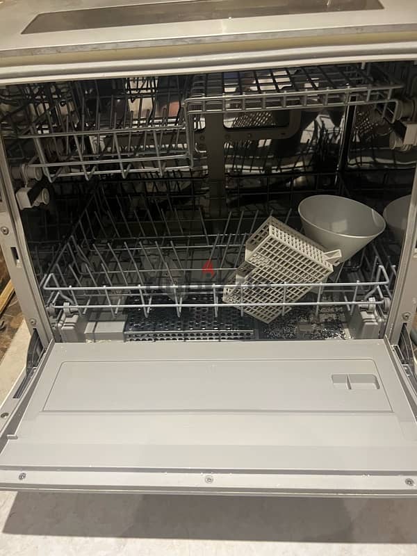 Dishwasher 2