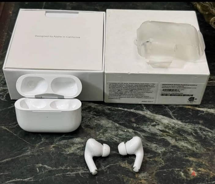 Apple AirPods2 pro lighting 1