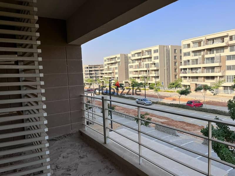 Apartment for sale at an attractive price for a limited period in Palm CAPITAL Shrouk Compound 0