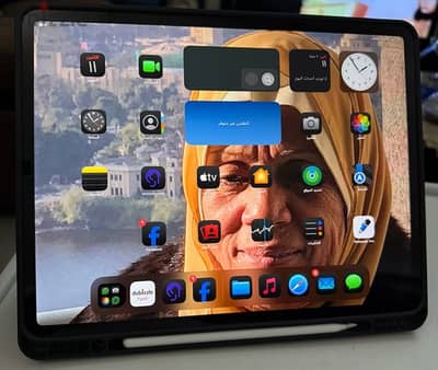 ipad pro  12.9 بوصه الجيل الرابع