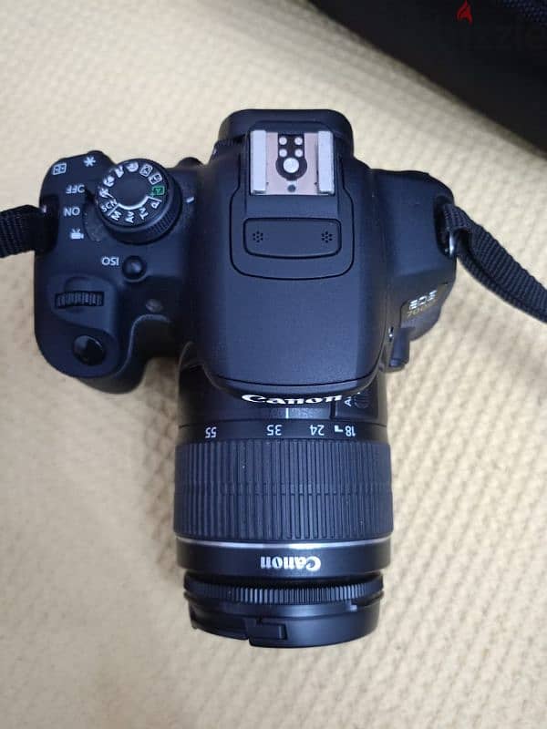 Canon D700 6