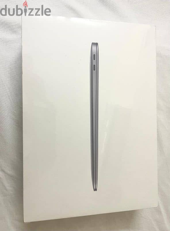 macbook air m1 256/8 GB Ram sealed 0