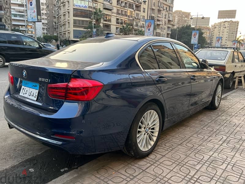 BMW 320 2018 / First Owner / Luxury / كالزيرو 0