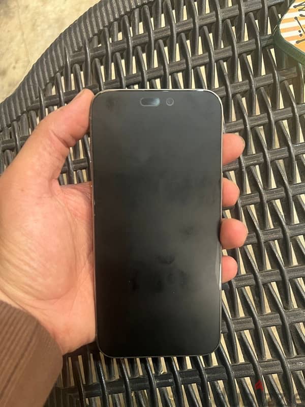 iPhone 15 pro max خطين 1