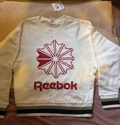 Reebok sweatshirt جديد مقاس s-m