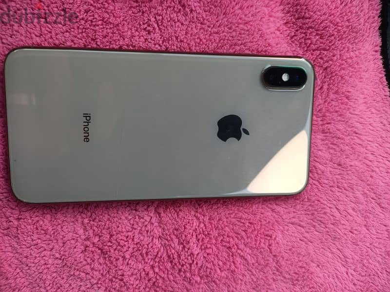 Xs MAX 4