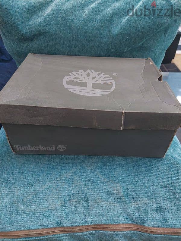 حذاء تيمبرلاند اصلي مقاس خاص ٤٧ ونصف timberland shoes 10