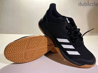 ‏Adidas ligra black,Original UNUSED اديداس ليجرا اصليه للملاعب المغلقة