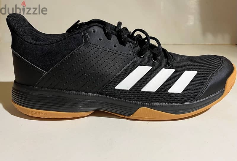 ‏Adidas ligra black,Original UNUSED اديداس ليجرا اصليه للملاعب المغلقة 1