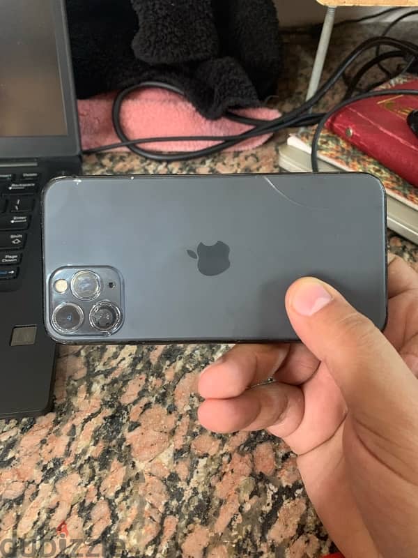 iPhone 11 Pro مغير بطاريه وشاشه وفاصل faceid يعمل 6