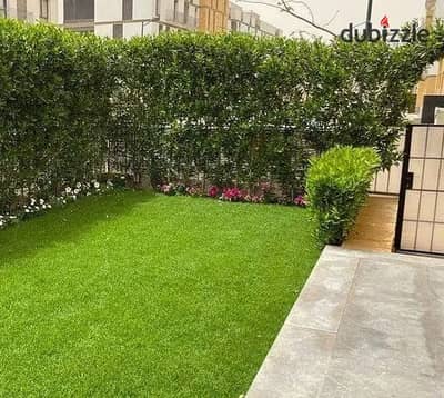 Spacious Ground Floor Apartment with Garden for Sale in Isola Sheraton Compound