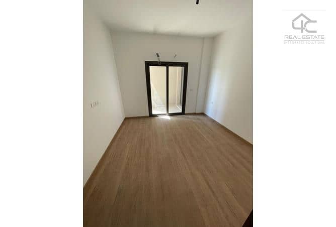 A ready to move apartment 160 m 3 bedrooms with a fully finished for sale in Fifth Square Including maintenance and garage 4